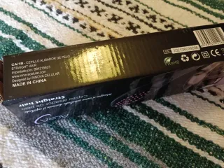 Cepillo Alisador de Pelo Aura Negro