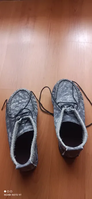 Zapatos de piel talla 35. Artesanos, cosidos mano