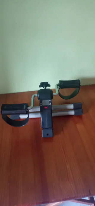 Pedalina/pedalier plegable