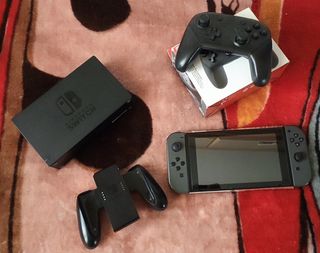 Nintendo Switch V1 Grigia + Accessori