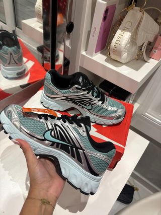 Nike Air Max Moto 2K