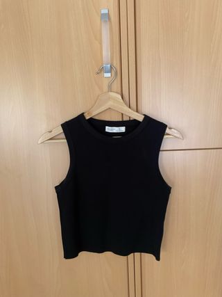Top negro sin mangas talla L