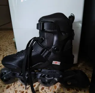 Patines en línea negros