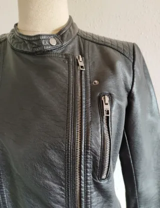 Cazadora negra only M