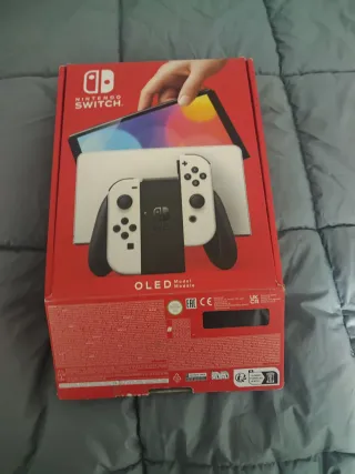 Nintendo Switch OLED Bianco e Nero