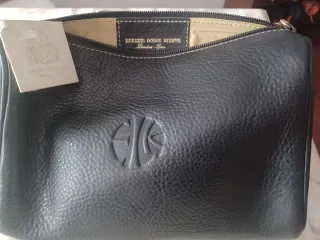 Neceser o bolso mano piel negro nuevo