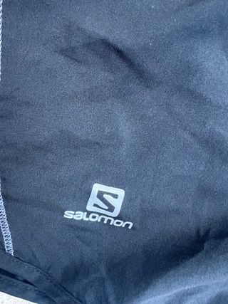 Shorts deportivos Salomon negros
