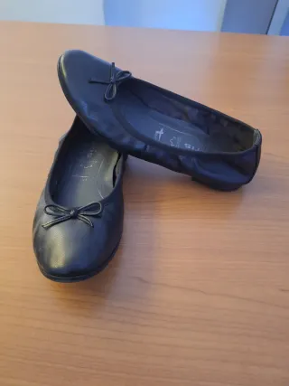 Ballerine nere in vera pelle Tamaris punta rotonda