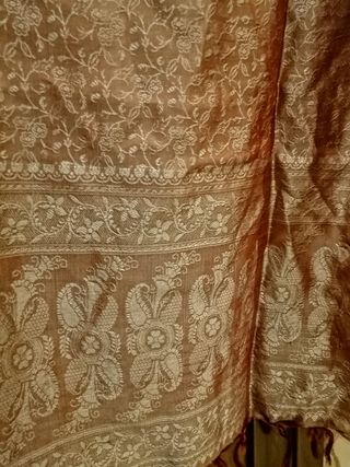 Pañuelo rosa palo con estampado plateado