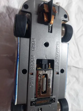 Coche Scalextric Ford Focus Rally