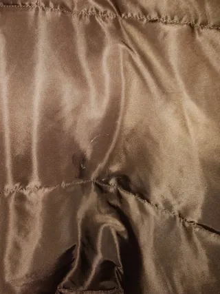 Chaqueta Alpha Industries Puffer Marrón