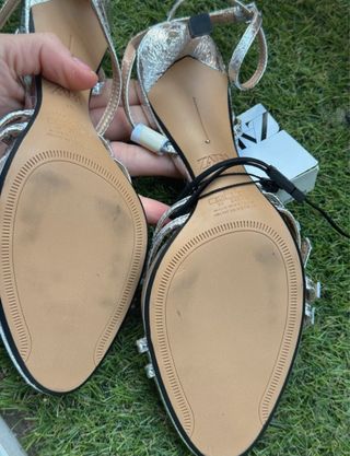 Sandalias plateadas de tacón Zara T.38