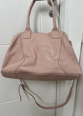 Bolso Pedro del Hierro rosa maquillaje