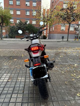 Royal Enfield Scram 411