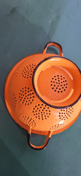 Scolapasta vintage smaltato giallo