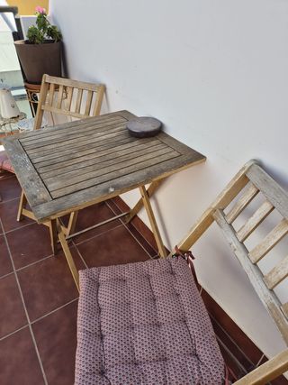 Lote Mesa y Sillas Plegables Madera