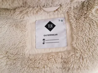 Chaqueta beige con bolsillos de pelo Para Niñas