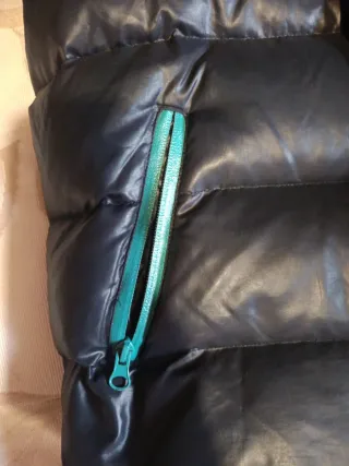 Abrigo Benetton niño1,50o 1,60 negro y amarillo ta