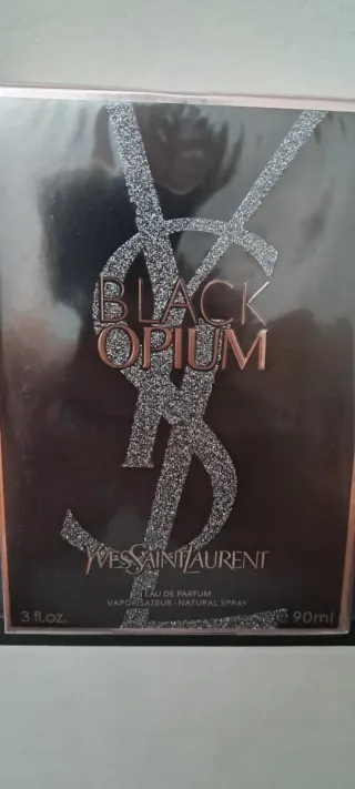 Yves Saint Laurent Black Opium Eau de Parfum 90ml