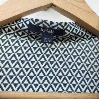 Blusa Kanja Estampada Blanco y Negro