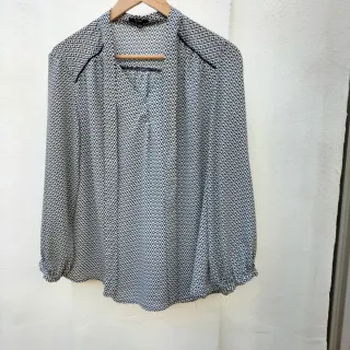 Blusa Kanja Estampada Blanco y Negro