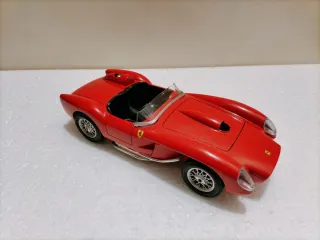 Ferrari 250 Testa Rossa Bburago 1/24