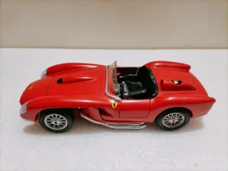 Ferrari 250 Testa Rossa Bburago 1/24