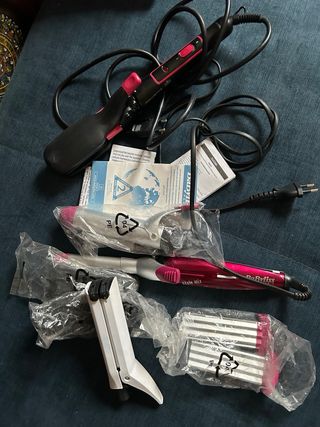 Plancha de pelo BaByliss con accesorios