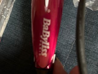 Plancha de pelo BaByliss con accesorios