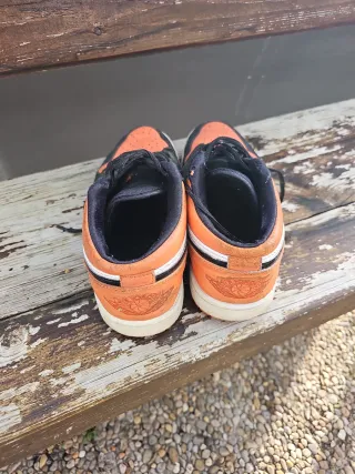 Nike Jordan 1 Talla 42/43 Naranja/Negro Low