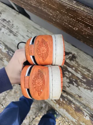 Nike Jordan 1 Talla 42/43 Naranja/Negro Low