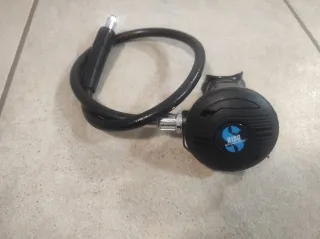 Erogatore Scubapro R190.