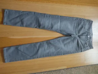 Pantalón Vaquero H&M Gris Claro Talla 170.