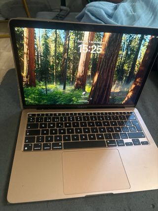 MacBook Air Rosa y Plateado