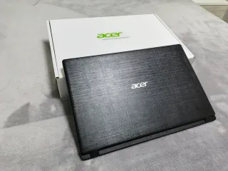 Acer Intel Core i3 256GB SSD 12GB RAM