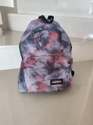 Mochila Eastpak Tie-Dye Gris y Rosa