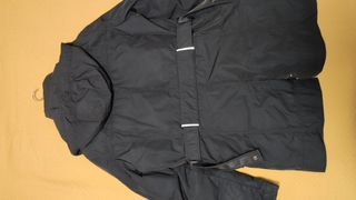 Chaquetón negro con cinturón