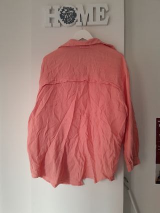 Camisa rosa de manga larga