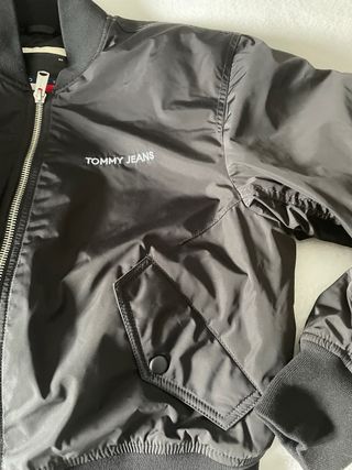 Bomber Tommy Jeans Negra Mujer