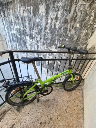 Bicicleta plegable verde
