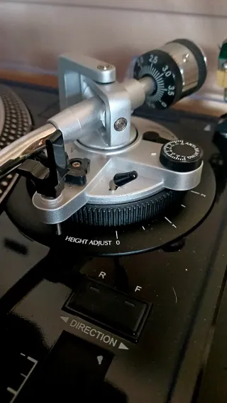 Audio-Technica AT-LP120 Tocadiscos Negro