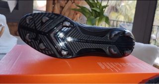 Botas Fútbol Nike Mercurial Talla 39 Sin estrenar.