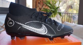 Botas Fútbol Nike Mercurial Talla 39 Sin estrenar.