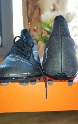 Botas Fútbol Nike Mercurial Talla 39 Sin estrenar.