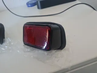 Catadióptricos traseros Toyota Runner entre otros