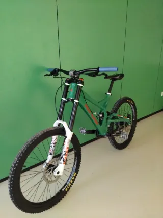Bici DH Verde urge venta ‼️‼️‼️‼️