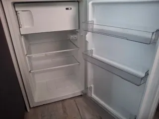 Nevera Schneider pequeña