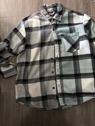 Sobrecamisa Pull&Bear cuadros gris y verde