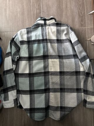 Sobrecamisa Pull&Bear cuadros gris y verde
