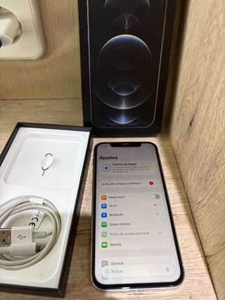 iPhone 12 Pro Bianco e Argento